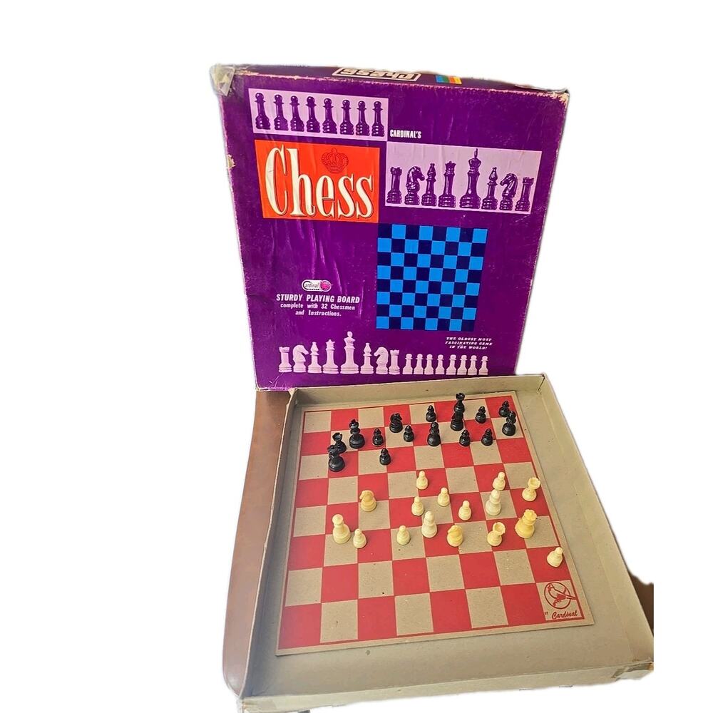 Vintage Rare Cardinal's Chess Set Sturdy Playing Board Game #104 - Complete